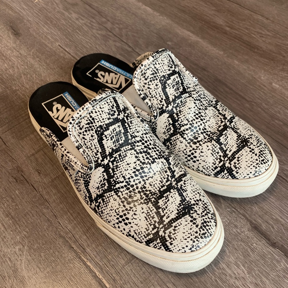 Vans women’s black and white snake ultra cush mules sneakers slip ons